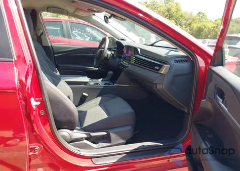 2025 Toyota Camry Le из США, поврежденный, VIN 4T1DAACK7SU033036